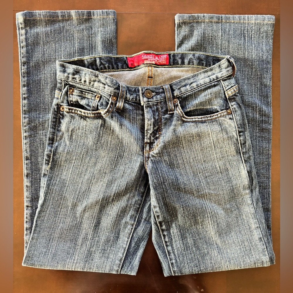 GUESS jeans.